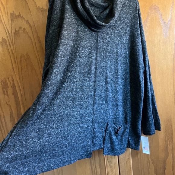Jess & Jane Cowl Neck with tank in a Tunic Top sweater Pullover Pocket Black 2X - Picture 6 of 10